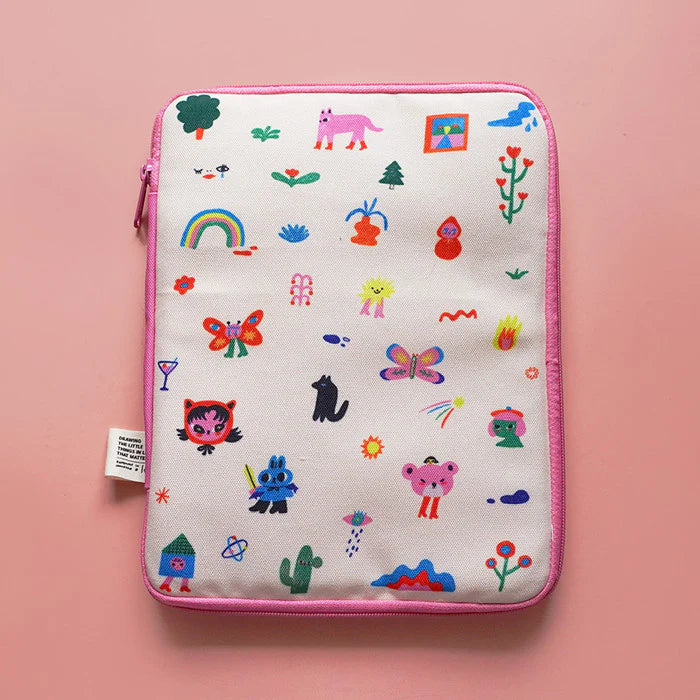 Screen and Green Ipad / Laptop Sleeve