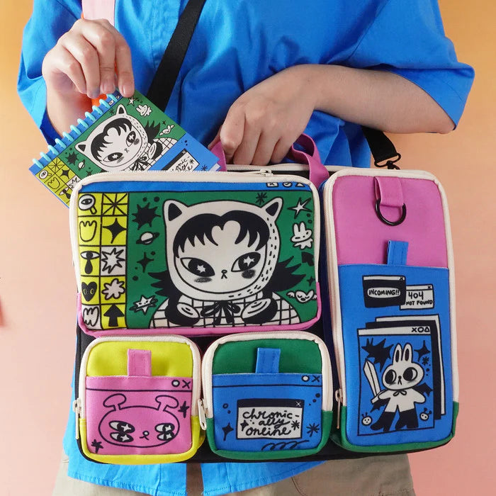 Screen and Green Laptop Bag