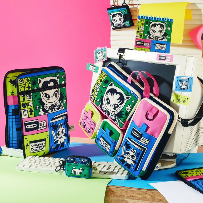 Screen and Green Laptop Bag